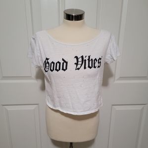 Good vibes cropped tee
